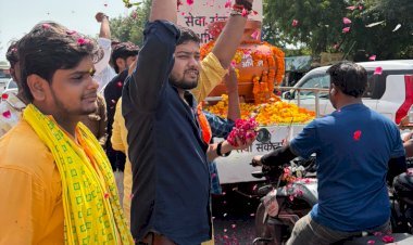वाडनगर से वाराणसी सेवा यात्रा का युवा मोर्चा मंडल अध्यक्ष के नेतृत्व में हुआ भव्य स्वागत