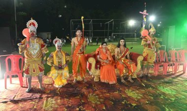रावण की नाभि में तीर लगते ही एनटीपीसी ऊँचाहार के आकाश में छाई रंगीन छटा
