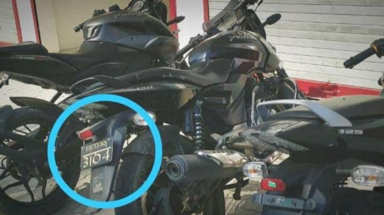 घाट से चोरों ने उड़ाई बाईक