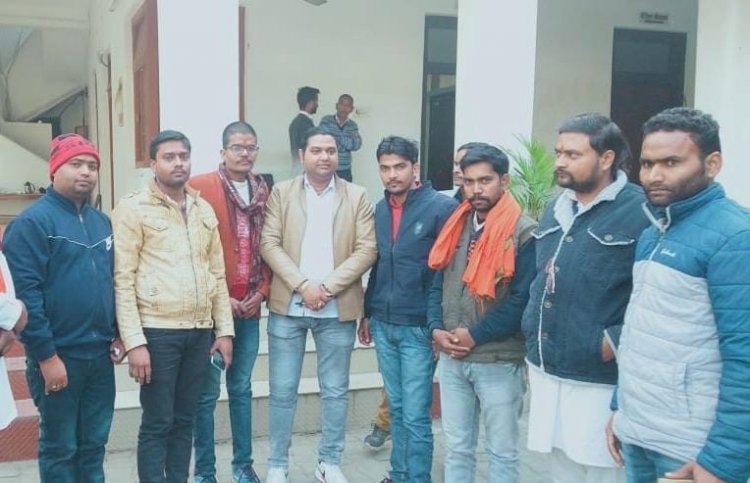 सरकार की योजनाओं को जन जन तक पहुंचाएं कार्यकर्ता .. धीरेन्द्र प्रताप सिंह