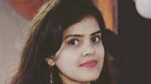 देवरिया की बेटी ने रोशन किया शहर का नाम, अमरीका में 70 लाख का पैकेज मिला