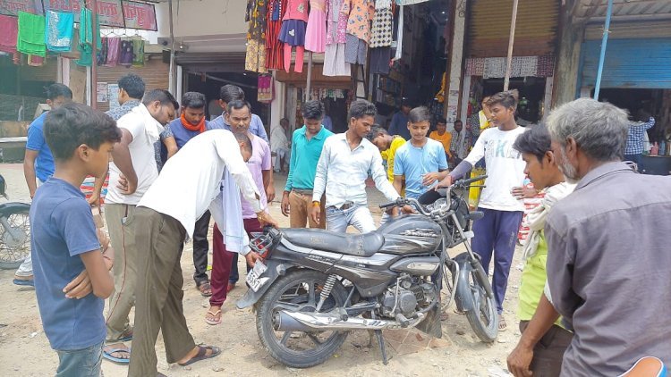 रायबरेली-बांदा-बहराइच हाईवे पर आधे घण्टे तक लड़ते रहे आवारा सांड, आवागमन रहा बाधित