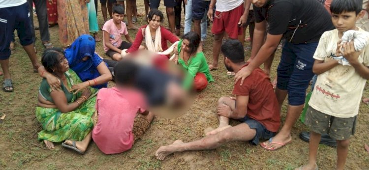 Raibareli-करंट की चपेट में आने से अधेड़ की हुई दर्दनाक मौत*