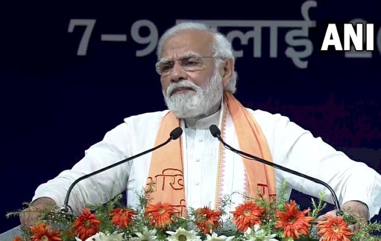 Varanasi : अखिल भारतीय शिक्षा समागम कार्यक्रम में पहुंचे पीएम मोदी, कहा- नई शिक्षा नीति देश को नई दिशा देगी