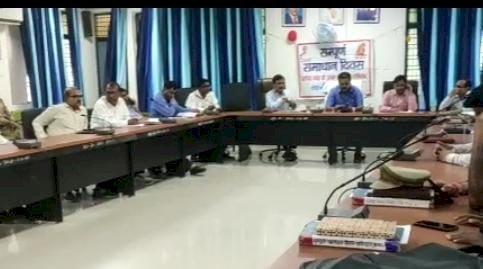 Raibareli- समाधान दिवस के दौरान कुल आई 33 शिकायतों में से 4 का मौके पर निस्तारण