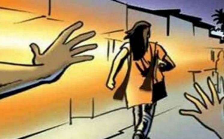 लखनऊ : शोहदे से तंग आकर छात्रा ने स्कूल जाना किया बंद, बोली- विरोध करने पर एसिड अटैक और हत्या करने की धमकी देते है दबंग