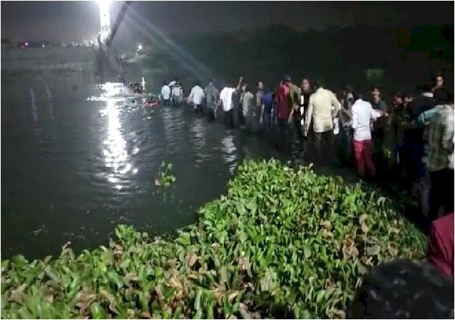 मोरबी हादसे में अब तक 141 से ज्यादा लोगों की मौत, कई अभी भी लापता, रेस्क्यू में जुटी NDRF और सेना की टीमें