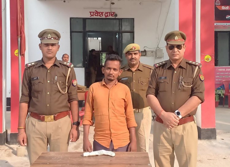 रायबरेली- तमंचे के साथ युवक को भेजा गया जेल,,,,,,