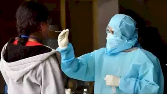 वडोदरा में कोरोना के नए वैरियंट BF-7 की पुष्टि, स्वास्थ्य मंत्रालय ने सतर्क रहने का दिया निर्देश