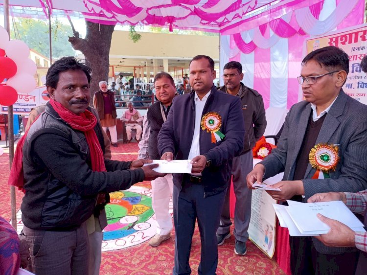 Raibareli-पूर्व प्रधानमंत्री अटल बिहारी वाजपेई की जयंती सुशासन दिवस के रूप में मनाई गई।