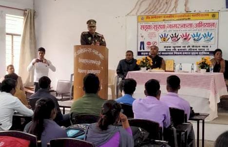 रायबरेली-सड़क सुरक्षा जागरुकता अभियान' के अंतर्गत संगोष्ठी का आयोजन,,,,