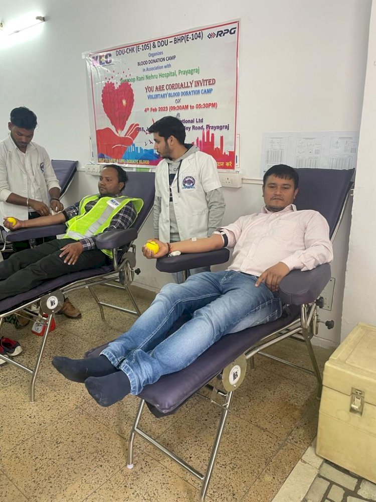 रायबरेली-कालोनी स्थित कार्यालय पर जनहित में एक रक्त दान शिविर का आयोजन,,,