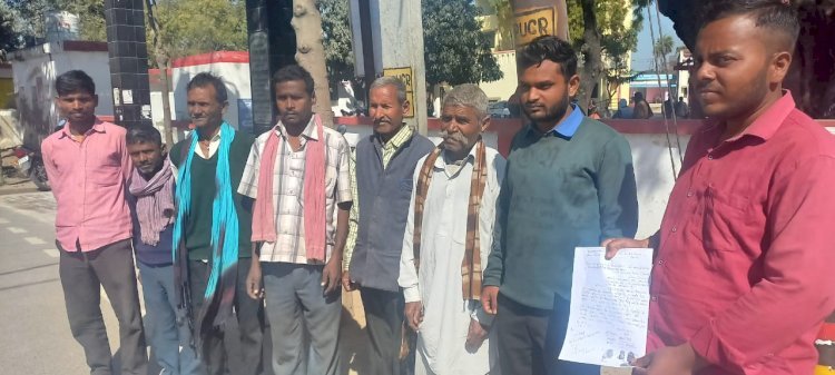 रायबरेली-जल निकासी को लेकर ग्रामीणों ने लगाया आरोप कार्य बंद,,