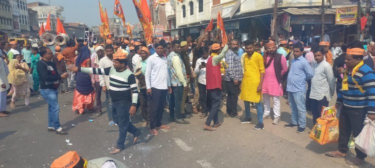 रायबरेली-शिव बारात में उमड़ा शिवभक्तों का हुजूम,झांकियां बनी आकर्षण का केंद्र,,,