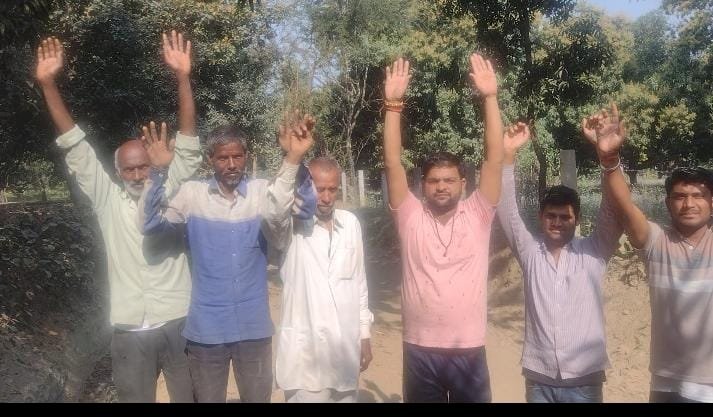 रायबराली-फर्जी मास्टर रोल पर मजदूरी हड़पने का आरोप वा नाला निर्माण कराने की मांग,,,,,