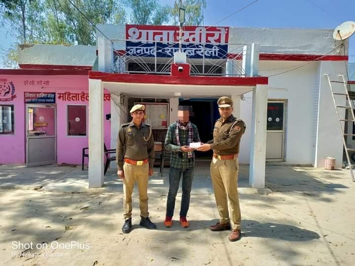 Raibareli-खीरों पुलिस ने एक घंटे के भीतर ही बरामद किया गुम हुआ मोबाइल,धारक को किया सुपुर्द*