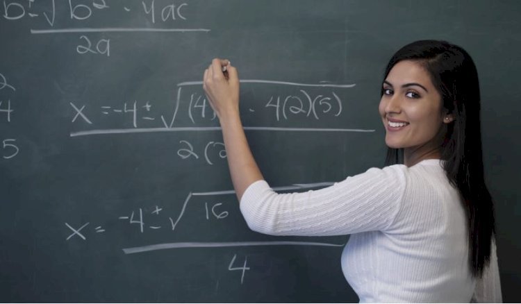 शिक्षकों को बड़ा तोहफा देने की तैयारी में यूपी सरकार, 65 साल होगी शिक्षकों की रिटायरमेंट आयु, नई भर्तियों पर…