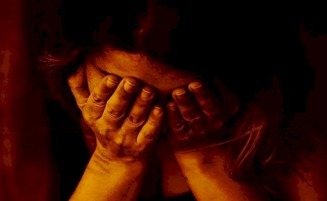 कटघरे में खाकी : सिपाही ने की छात्रा के साथ छेड़छाड़, फेक आईडी बनाकर भेजे अश्लील फोटो