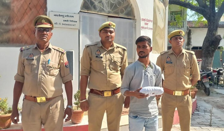 रायबरेली-एक किलो दो सौ ग्राम गांजा के साथ पुलिस ने भेजा जेल