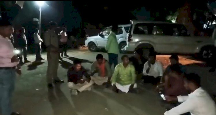 बड़ी खबर-अपनी ही सरकार में धरने पर बैठे बीजेपी विधायक 