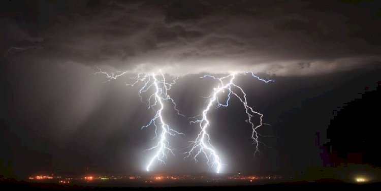 यूपी के 63 जिलों में खराब रहेगा मौसम का हाल, मौसम विभाग ने इन जिलों के लिए जारी किया अलर्ट