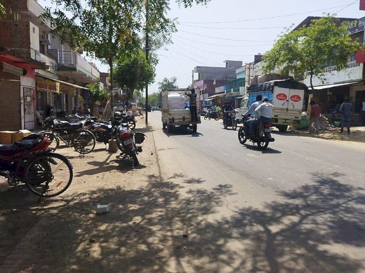 रायबरेली-साप्ताहिक बंदी : बाजारों में नहीं दिखा निर्देशों का असर, बंदी के दिन भी खुले रहे बाजार* 