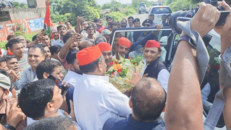 Raibareli-पूर्व मुख्यमंत्री का सपा कार्यकर्ताओं ने किया स्वागत 