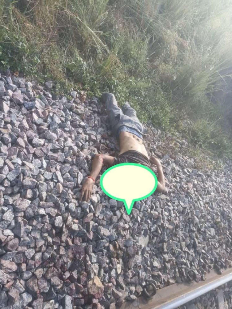 रायबरेली-रेलवे ट्रैक पर मिला युवक का शव, परिजनों में मचा कोहराम,,,,