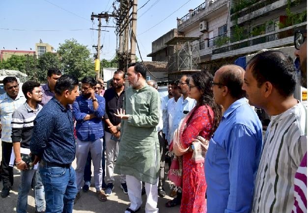 केजरीवाल सरकार का एंटी डस्ट कैंपेन शुरू, पहले फेज के तहत 7 नवम्बर तक चलाया जाएगा अभियान