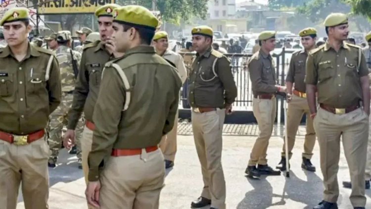 मेरे पिता डीएम हैं, मारकर बैंक में ही गड़वा दूंगा- मां की दवा के लिए पैसे निकालने गए युवक से बोला बैंक मैनेजर