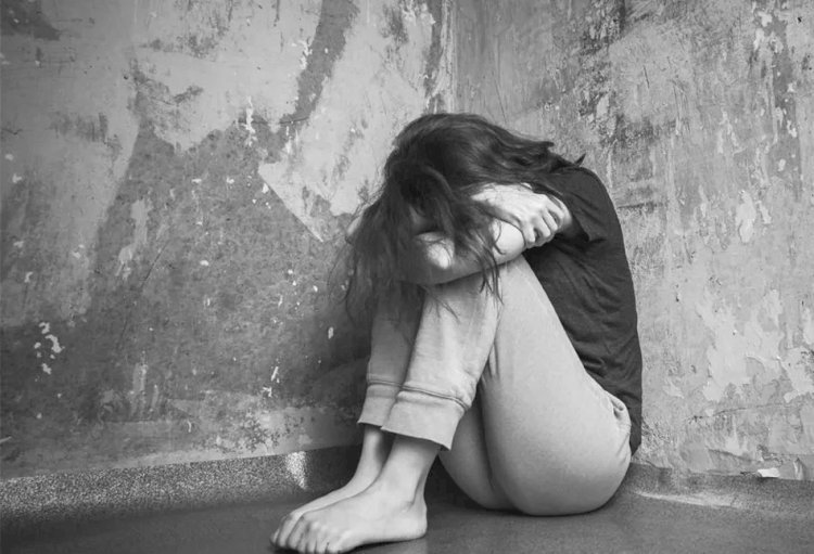 Raibareli-स्कूल से वापस लौट रही कक्षा दसवीं की छात्रा से रेप का प्रयास.!!