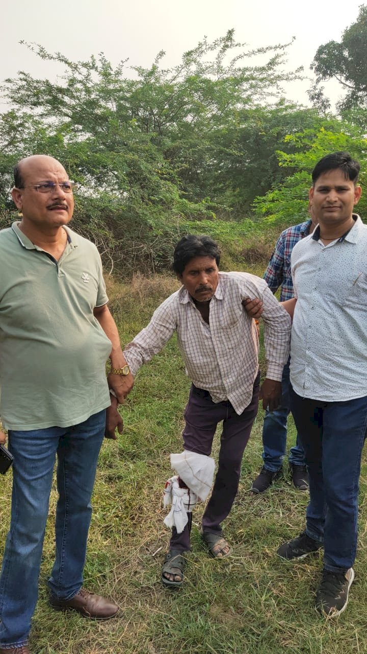 बड़ी खबर-55 वर्षिय पीर मोहम्मद के पैर में लगी गोली