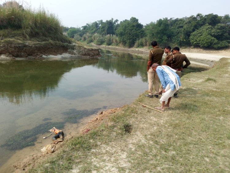 Raibareli- बोरे के अंदर अज्ञात युवती का मिला शव