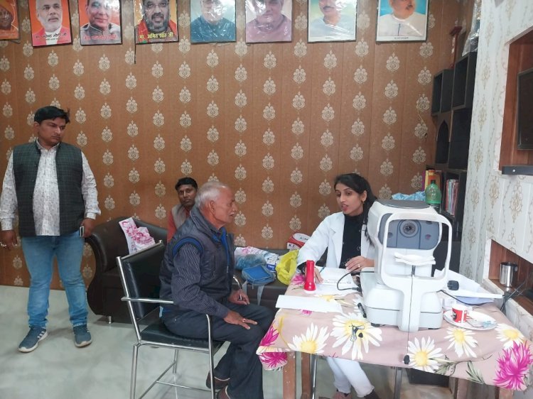 जरूरतमंद के जीवन में रोशनी बढ़ाना सबसे पुनीत कार्य है: पूनम सिंह