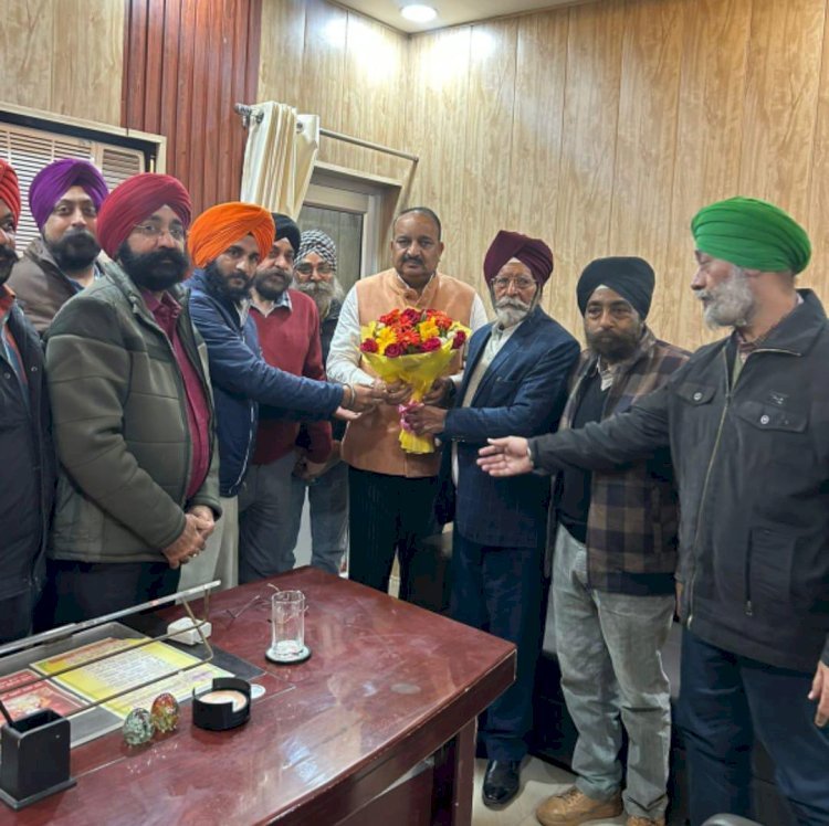 सिख गुरूद्वारा प्रंबधक कमेटी ने राज्यमंत्री से की शिष्टाचार भेट