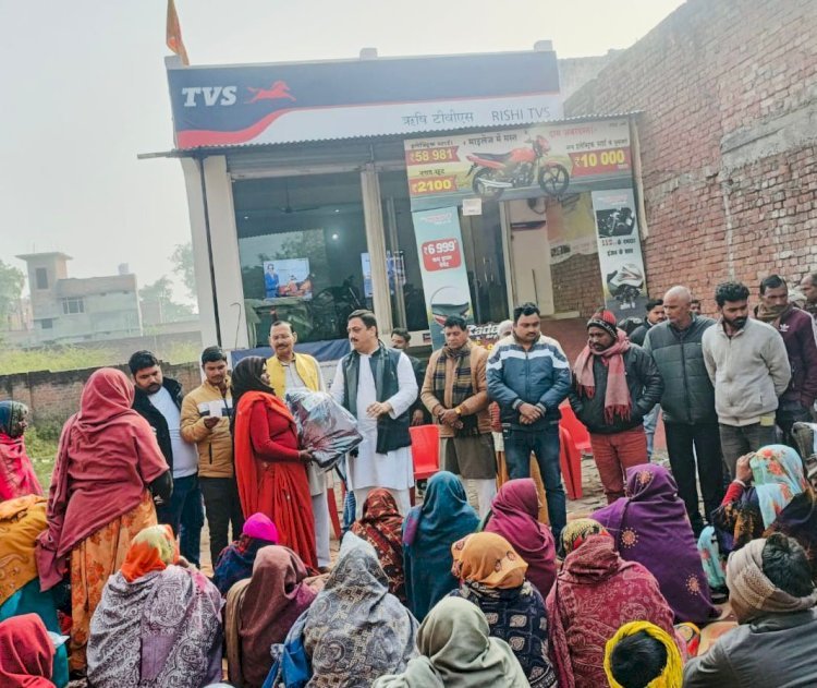 रायबरेली-अतुल सिंह नें ऊंचाहार वा जगतपुर में विभिन्न गांव एवं समाचार पत्र वितरकों को कंबल  वितरित किया,,,,