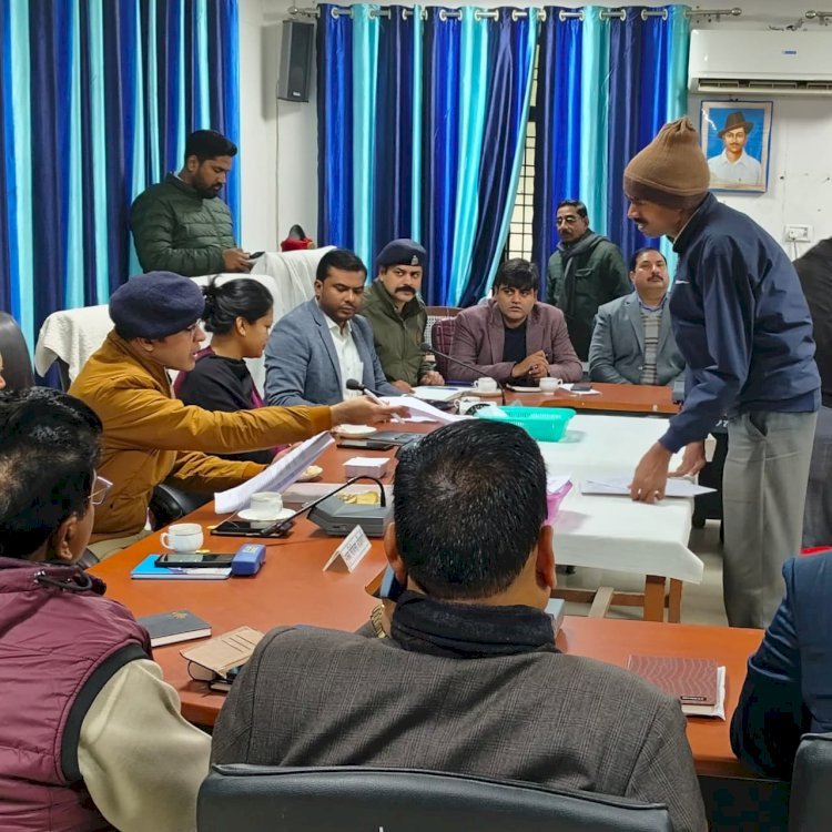 रायबरेली-जिलाधिकारी की अध्यक्षता में आयोजित समाधान दिवस हुआ सम्पन्न,,,