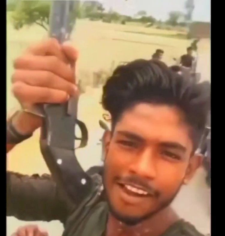 Raibareli-अवैध असलहा के प्रदर्शन पर नही लग पा रहा है लगाम