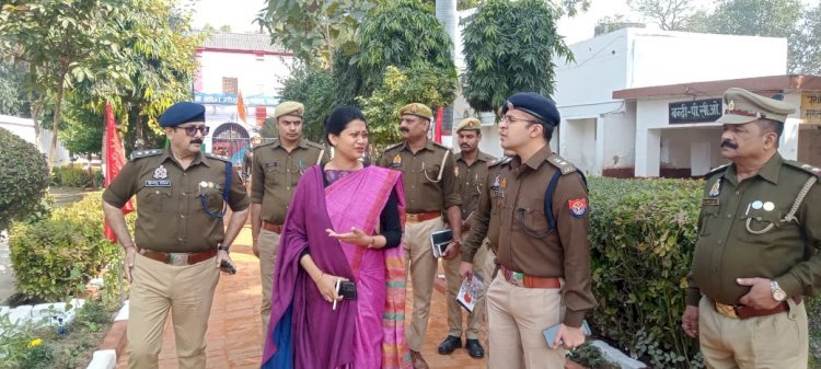 Raibareli-डीएम एसपी ने जिला कारागार का निरीक्षण कर व्यवस्थाओं का लिया जायजा