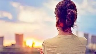 सिपाही ने जिम में बढ़ाईं नजदीकियां, महिला के साथ करता रहा दुष्कर्म; पति बन कराया गर्भपात