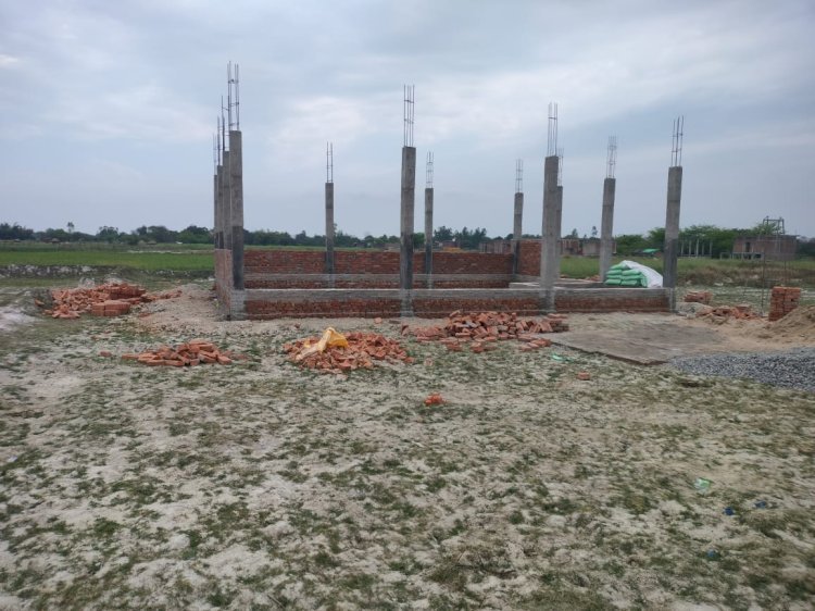 रायबरेली-नियमो को नही मानते डलमऊ ब्लॉक के अधिकारी