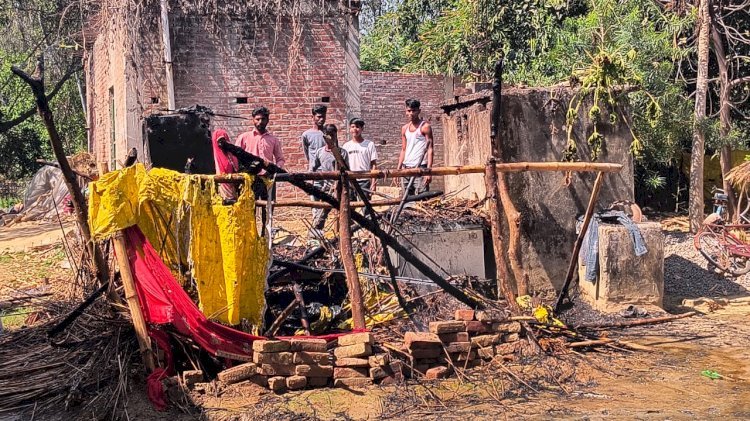 रायबरेली-अज्ञात कारणों से छप्पर में लगी आग गृहस्थी जलकर राख