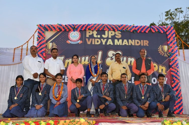  Raibareli-धूमधाम के साथ मनाया गया वार्षिकोत्सव