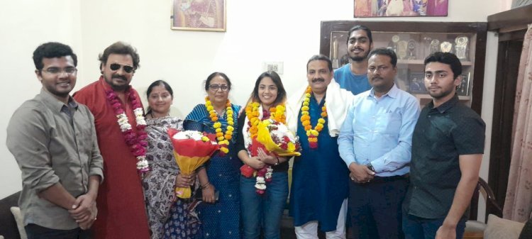 रायबरेली की बेटी दीक्षा त्रिपाठी अब भारतीय सेना में जज एडवोकेट जनरल बनकर करेगी देश की सेवा*