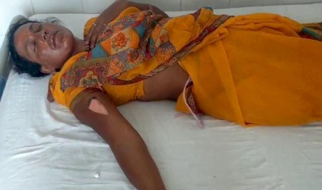 रायबरेली-प्राथमिक स्कूल में एमडीएम बनाते समय सिलेंडर में लगी आग , रसोइया झुलसी