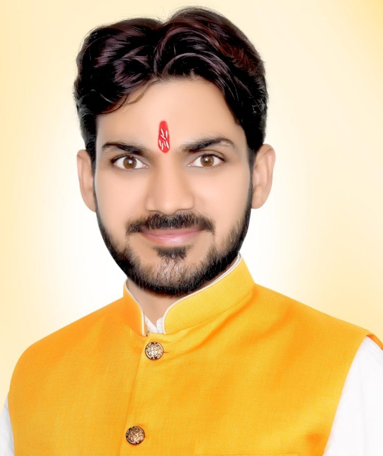 हिंदूवादी नेता समाजसेवी जनप्रिय शिवम द्विवेदी ने सम्मानित जनता से भाजपा को जिताने की अपील की*