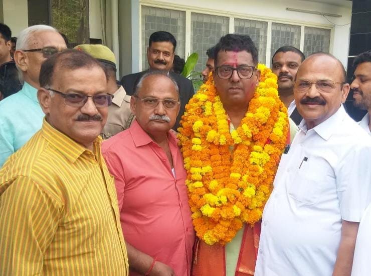 रायबरेली-ऊंचाहार सहकारी बैंक के पूर्व प्रबंधक के भाई पर भाजपा ने लगाया इलाहाबाद से दांव,,,,