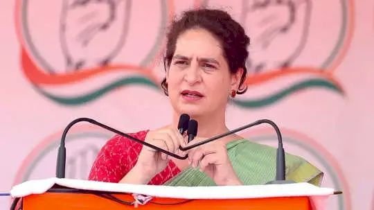 मेरी माँ का मंगल सूत्र इस देश पर कुर्बान हुआ है पीएम मोदी पर प्रियंका का पलटवार