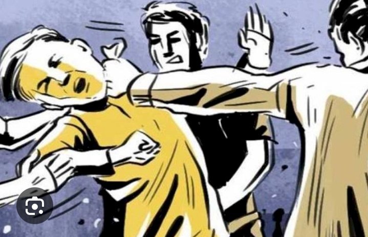 रायबरेली-एनटीपीसी इंजिनियर ने ठेकेदार को डीजीएम ऑफिस में पीटा ,भारी अक्रोश,,,,, 