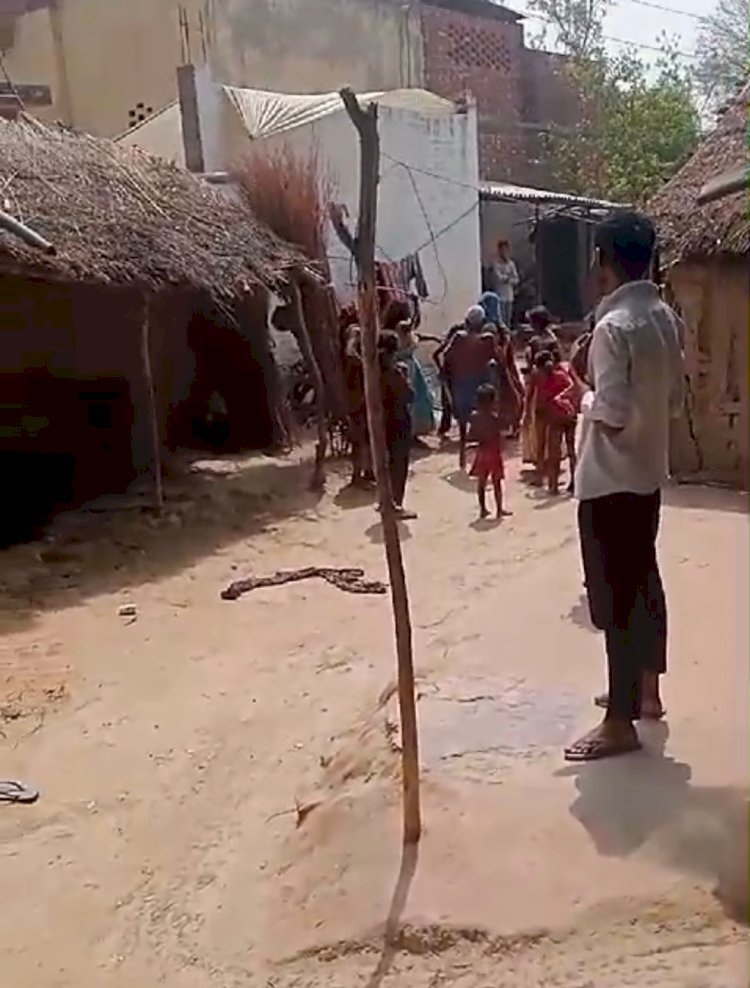 Raibareli-लाठी डंडो से लैश महिलाओ ने जमकर मचाया उत्पात